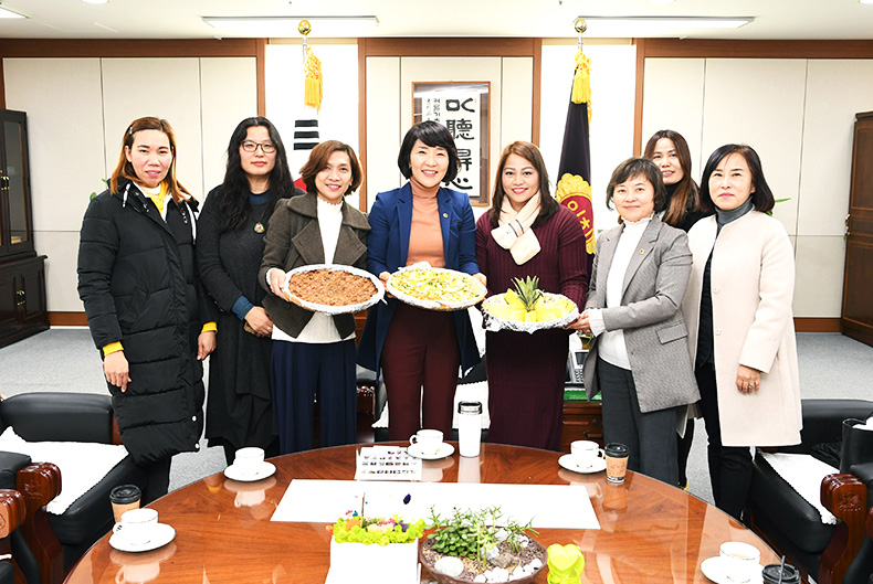 필리핀 이주여성대표 경상남도의회 의장 방문