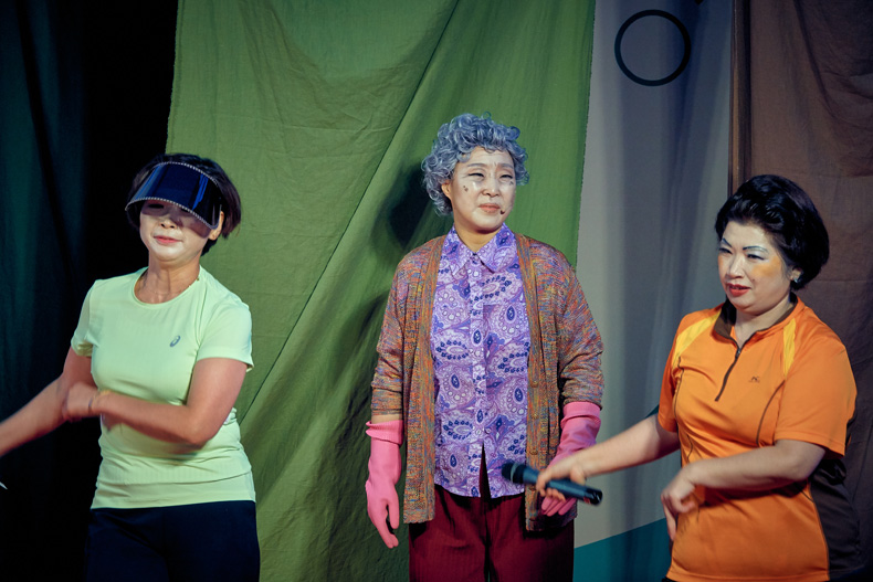 봉황동 49필지 어르신들의 이야기로 만든 창작 연극이 무대에 올랐다

