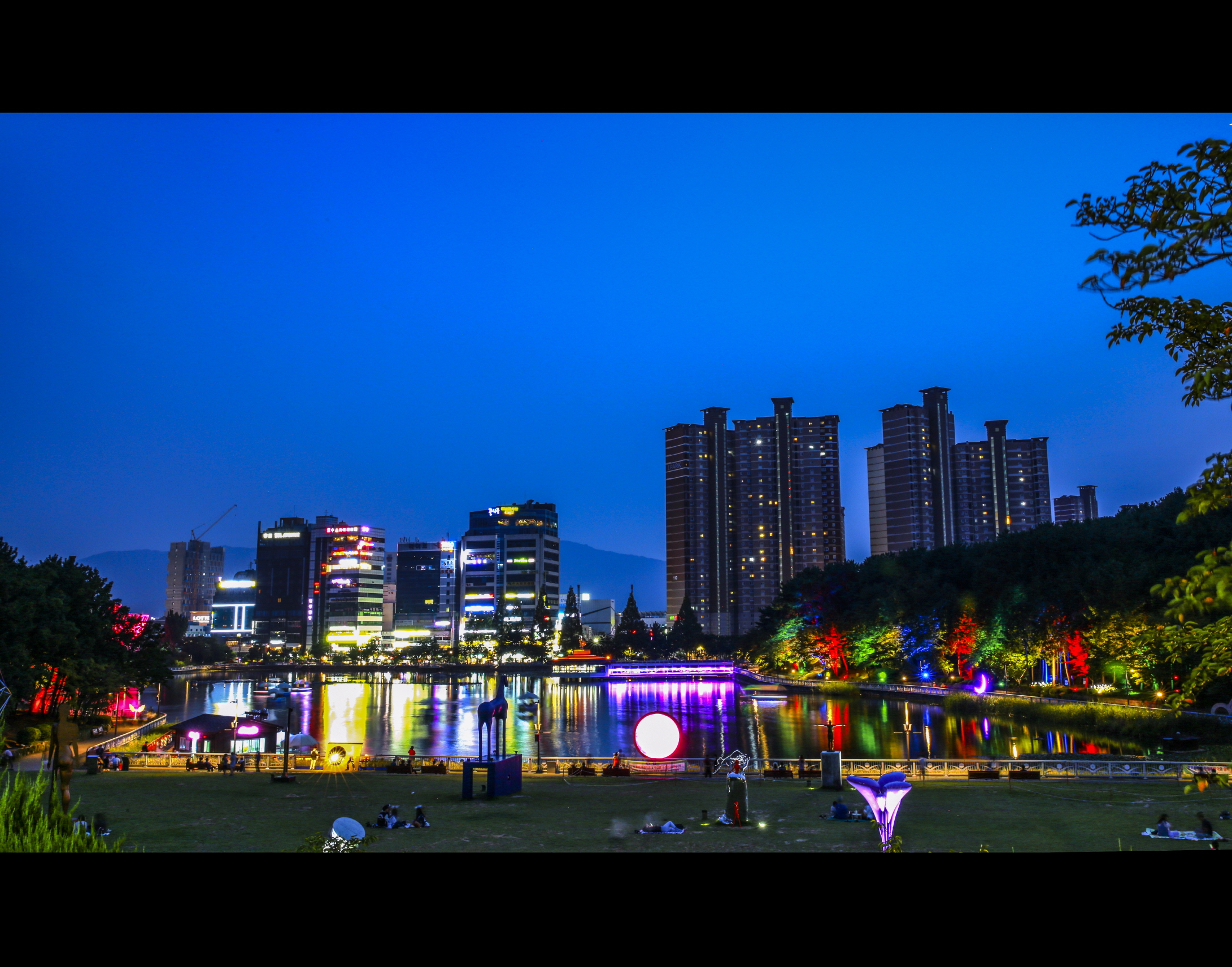 창원 용지호수공원